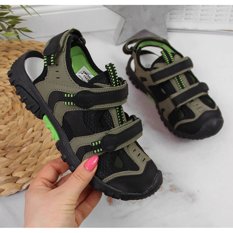 Sandalias de niño American Club kaki con velcros verde 1