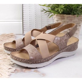 Sandalias mujer piel con elásticos cómodos Helios 100 beige 2 Sandalias mujer piel con elásticos cómodos Helios 100 beige 2