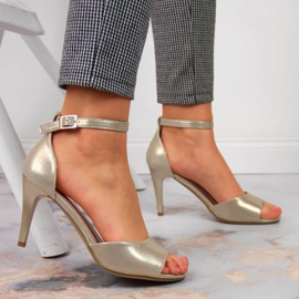 Sandalias de mujer con tacón alto dorado Sergio Leone 3