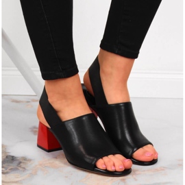Sandalias mujer Filippo de piel negra con elástico negro 3