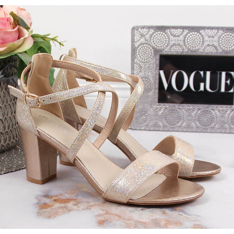 Sandalias de mujer Golden Filippo en el poste dorado 1