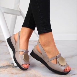Sandalias mujer de piel en la cuña Artiker taupe beige 1