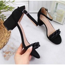 Sandalias de mujer Filippo negras en un poste con una cadena negro 1 Sandalias de mujer Filippo negras en un poste con una cadena negro 1