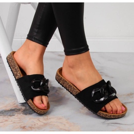 Babuchas de mujer Jezzi negras con cadena negro 1