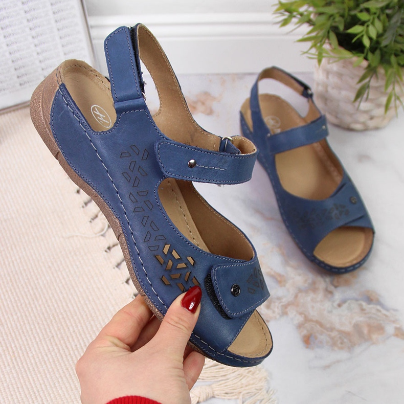 Sandalias mujer piel Helios 266 azul marino con velcro 1