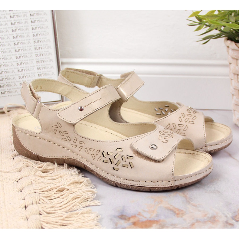 Sandalias mujer piel con velcro dorado Helios 266 2
