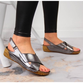 Sandalias mujer de piel con velcro plata T.Sokolski 5