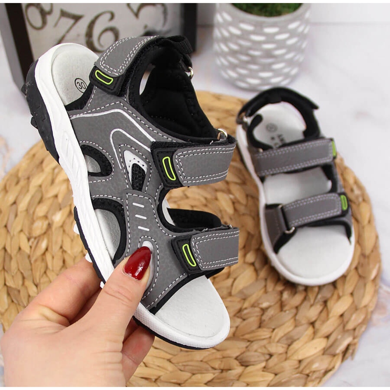 American Club Grey Amyerican Club sandalias grises con velcros para niño 1