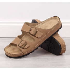 Babuchas cómodas para hombre en piel beige Helios 813 4