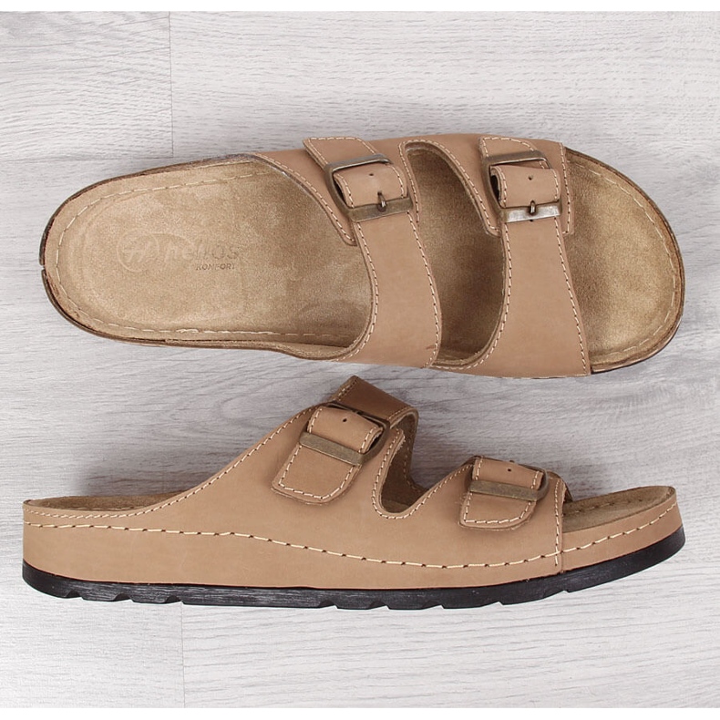Babuchas cómodas para hombre en piel beige Helios 813 1 Babuchas cómodas para hombre en piel beige Helios 813 1