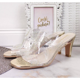 Babucha mujer transparente con circonitas doradas Sabatina incoloro 2 Babucha mujer transparente con circonitas doradas Sabatina incoloro 2