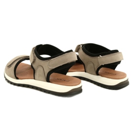 Sandalias deportivas cómodas Caprice 28711-28 334 Taupe Nubuc beige negro 5
