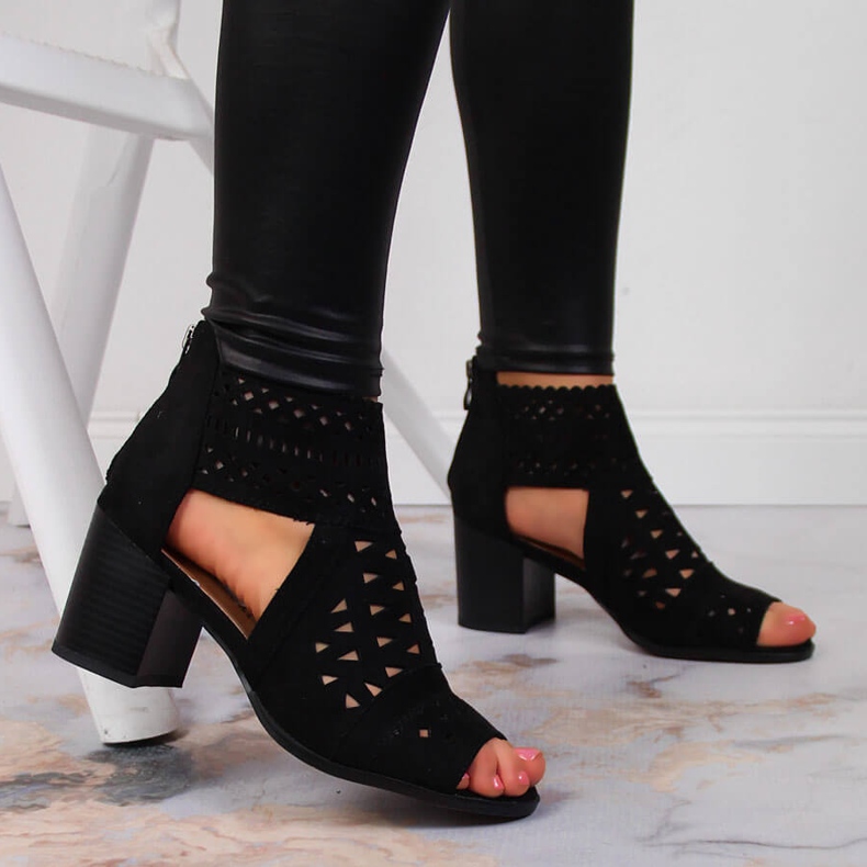 T.Sokolski Sandalias mujer negras caladas de T. Sokolski 2