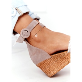 Sandalias Cuña Ante Maciejka 04565-04 Beige-Dorado 5