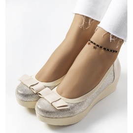 Zapatos de salón con cuña Corker dorado beige 2