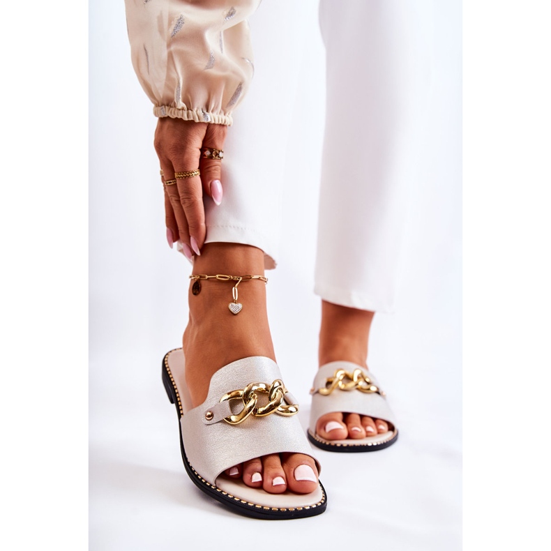 S.Barski Pantuflas De Moda Con Cadena Sobre Tacón Plano Golden Finess dorado 1 S.Barski Pantuflas De Moda Con Cadena Sobre Tacón Plano Golden Finess dorado 1