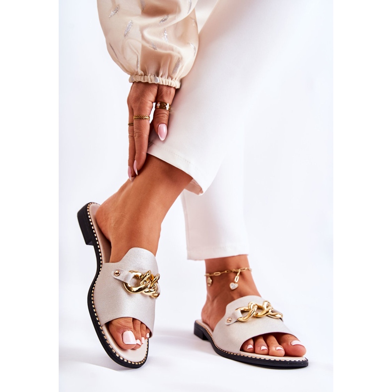 S.Barski Pantuflas De Moda Con Cadena Sobre Tacón Plano Golden Finess dorado 2 S.Barski Pantuflas De Moda Con Cadena Sobre Tacón Plano Golden Finess dorado 2