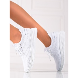 Zapatos deportivos blancos claros 1
