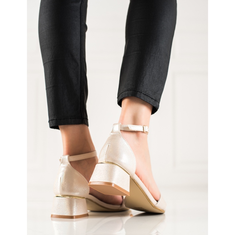 Goodin Sandalias brillantes dorado 1