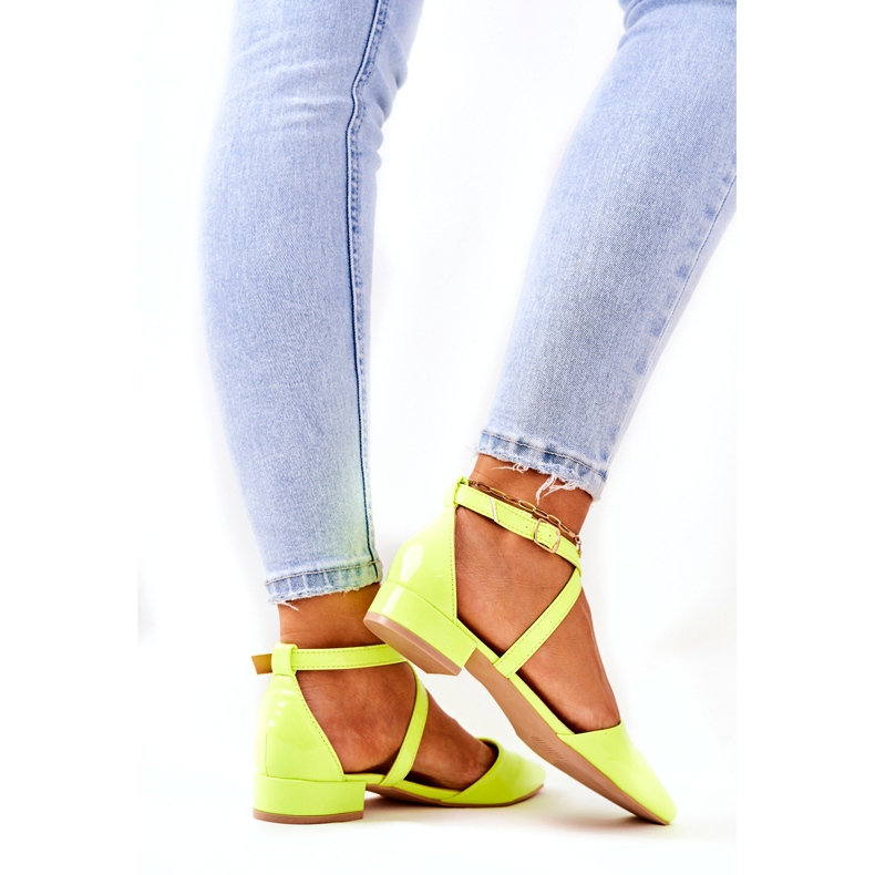 WS1 Zapatos de charol en tacones bajos Giovanna amarillo neón 4 WS1 Zapatos de charol en tacones bajos Giovanna amarillo neón 4