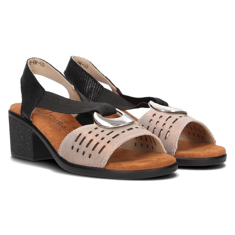 Filippo DS2308/22 Bk Go sandalias de piel calada negro y dorado 3