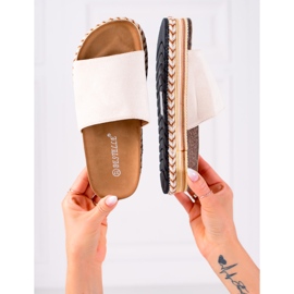 Bestelle Pantuflas beige en la plataforma 2