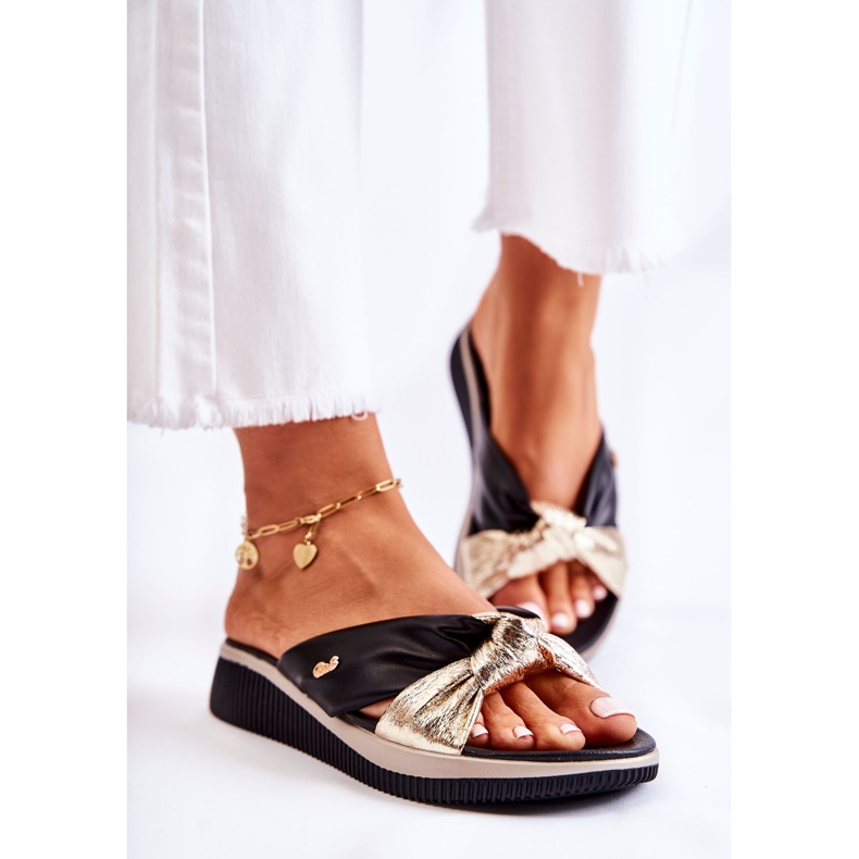 PE1 Pantuflas Mujer Piel Cómodas Neyla Negra y Dorada negro 1