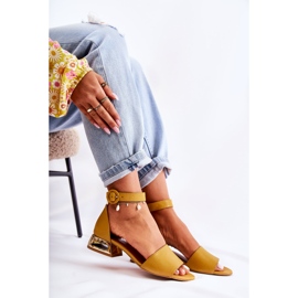Sandalias Piel Tacon Dorado Laura Messi 2143 Amarillo oscuro 3