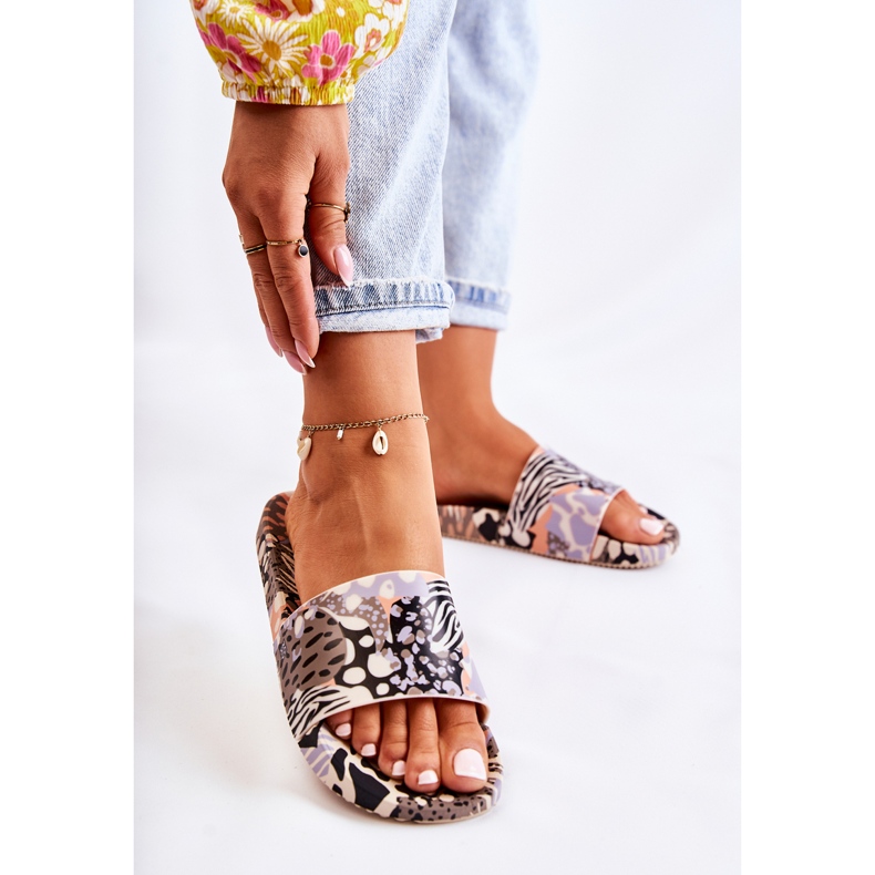 Pantuflas de Goma Perfumadas ZAXY JJ285098 Negro y Beige 2