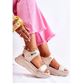 PE1 Sandalias De Mujer En La Plataforma Terrina Beige 2