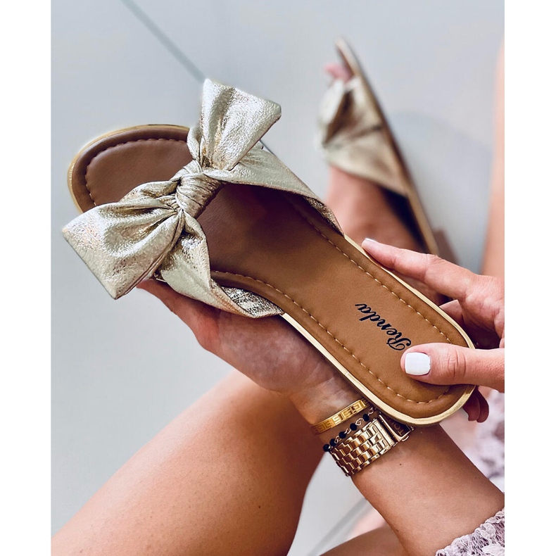 Pantuflas de mujer Lirio Gold dorado 2