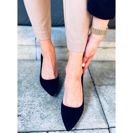 Stilettos sobre un cómodo tacón Holly Black negro 3
