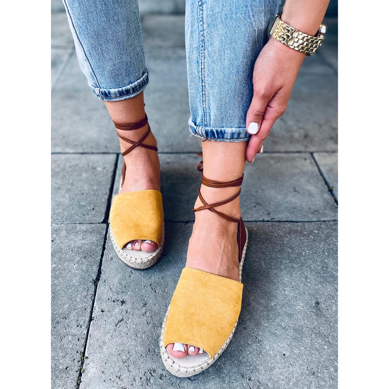 Alpargatas de mujer Andrina Amarillo marrón 1 Alpargatas de mujer Andrina Amarillo marrón 1