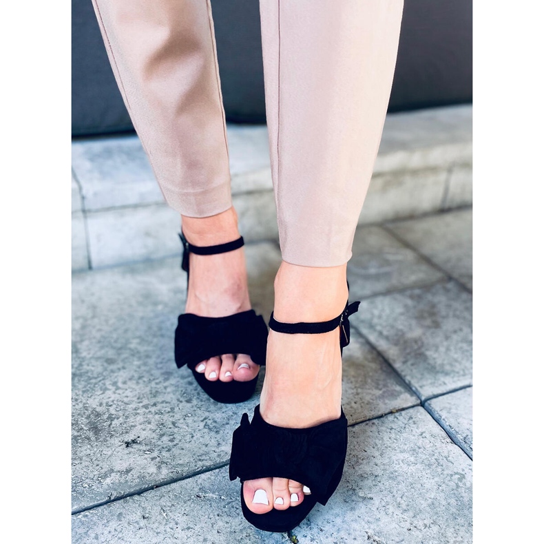 Sandalias en la plataforma Adella Black negro 1