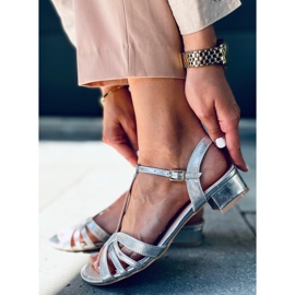 Sandalias de tacón bajo Plata Brillante 2