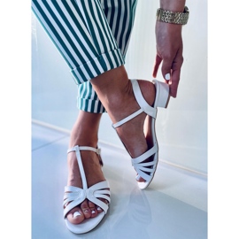 Sandalias tacón bajo Blanco Brillo 2 Sandalias tacón bajo Blanco Brillo 2