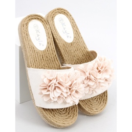 Babuchas Fiesta Floral Primrose Beige 2 Babuchas Fiesta Floral Primrose Beige 2