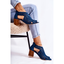 Botas caladas en un poste Maciejka 04593-17 Azul marino 3