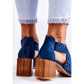 Botas caladas en un poste Maciejka 04593-17 Azul marino 6
