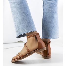 Sandalias marrón con tachuelas Krolt 1