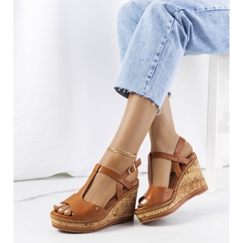 Sandalias de cuña marrones de Alannah marrón 1