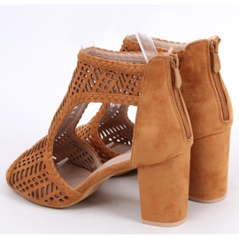 Sandalias boho calado Vivian Camel marrón 3