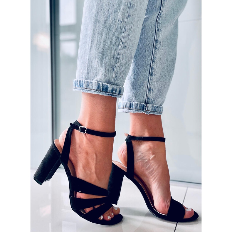 Leslie Sandalias negras de tacón negro 1