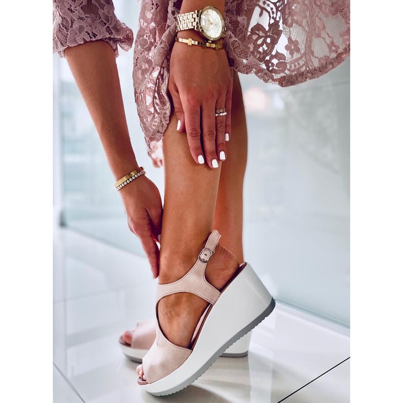 Sandalias cuña Patty Nude beige rosado 1
