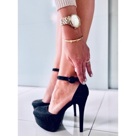 Bombas en la plataforma Brooke Black negro 1