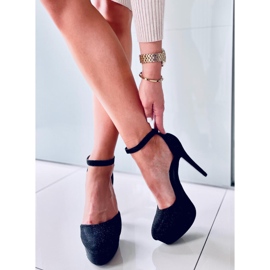 Bombas en la plataforma Brooke Black negro 2