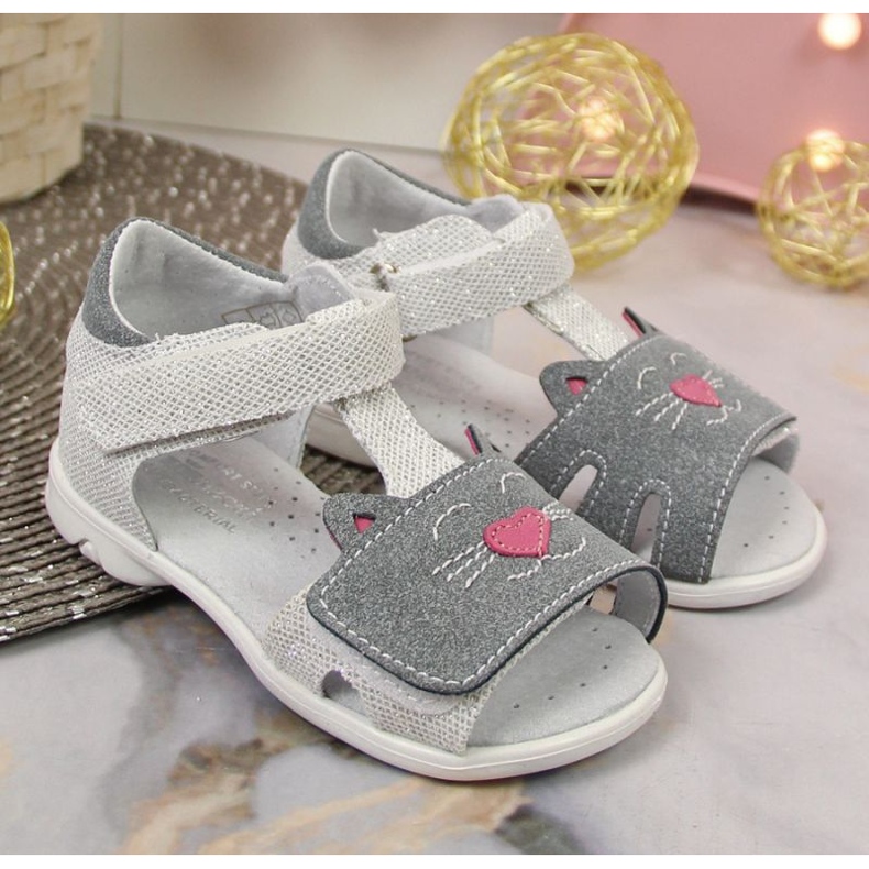 Sandalias con velcros para mujer Kornecki Jr.KOR6859 plata-gris ['plata'] 2