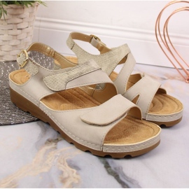 Sandalias con velcro en la cuña Vinceza W JAN125 beige 2