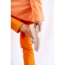FB1 Mocasín Piel Cadena Beige Claro Amicable 5
