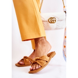 PG1 Pantuflas de ante a la moda para mujer Camel Lorrie marrón amarillo 2